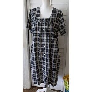 Anthony Richards women's gray & white‎ plaid snap closure housedress pockets L
